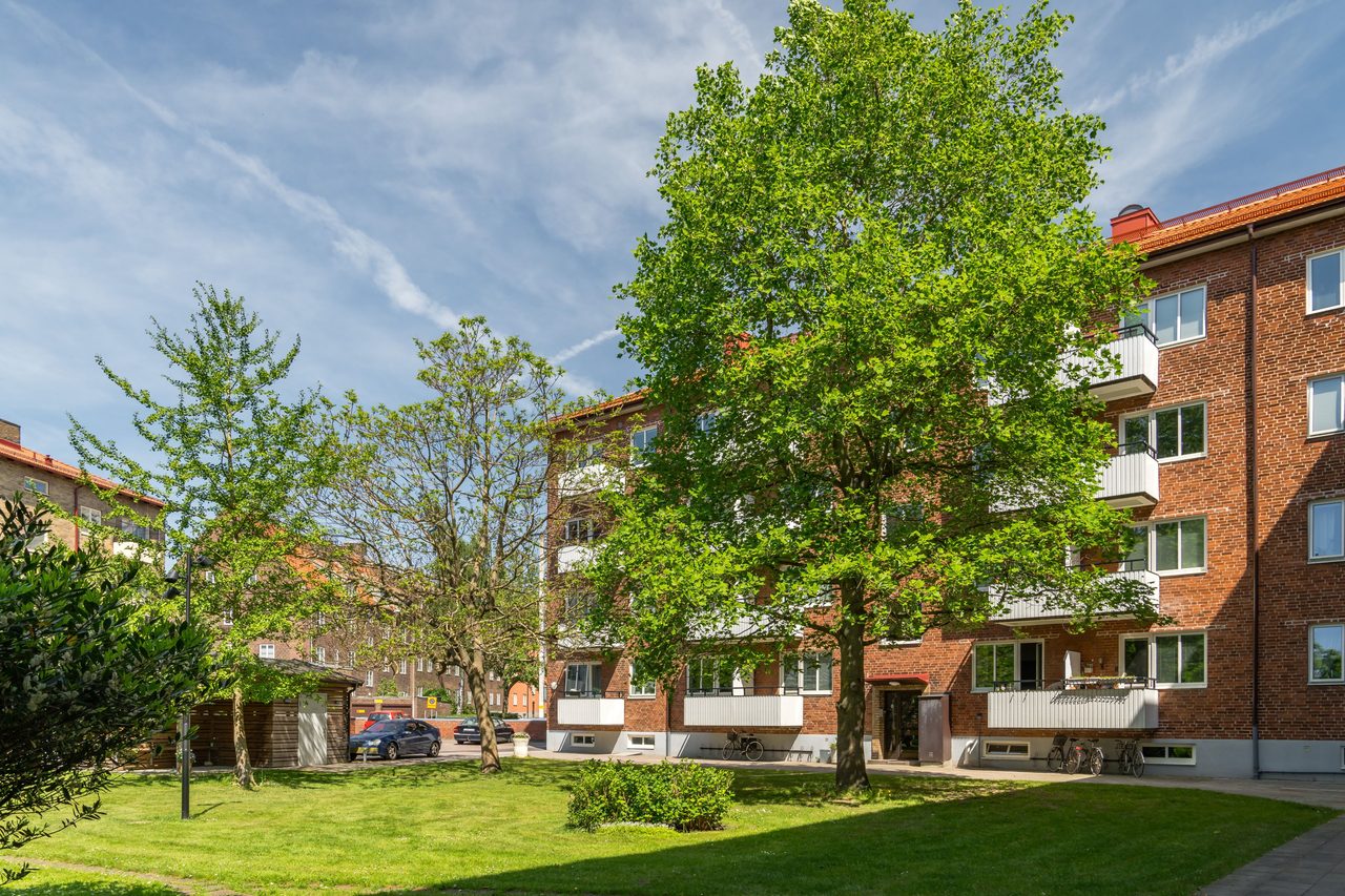 Visitörsgatan 8
