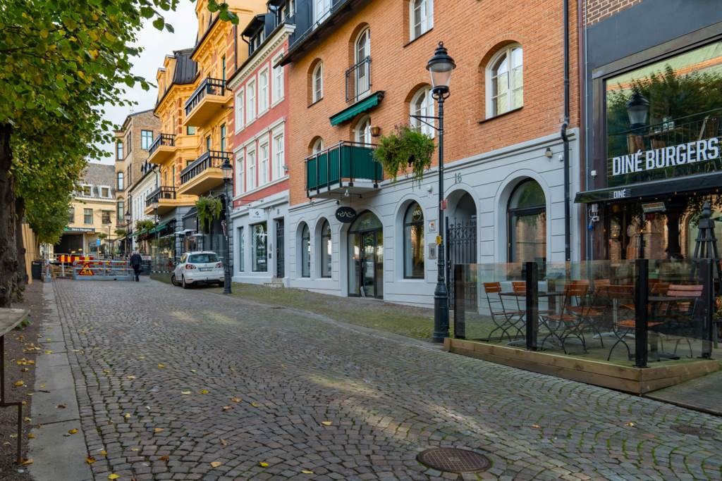 Södra Kyrkogatan 16