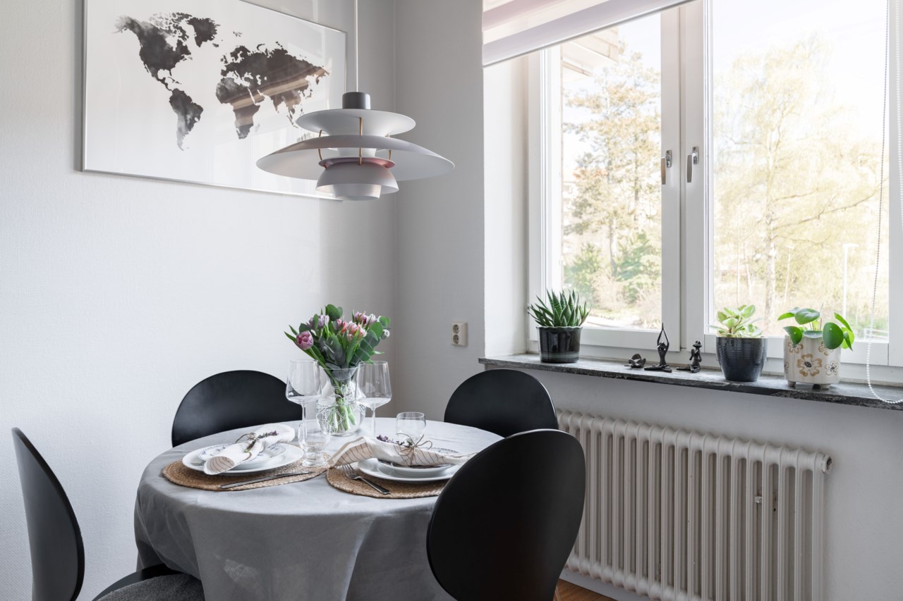 Mäster Ernsts gata 12