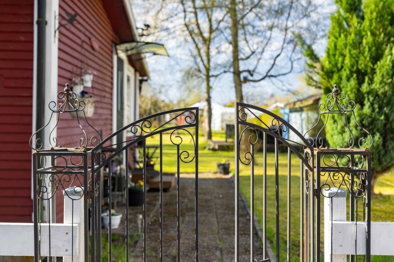 Gamla Vägen 10, Gullregnets Koloniområde Koloni nr 39...