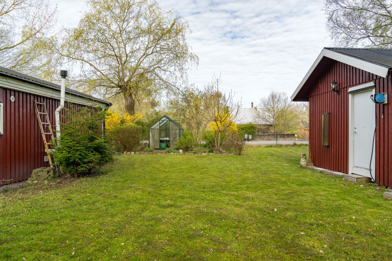 Gamla Vägen 10, Gullregnets Koloniområde Koloni nr 46
