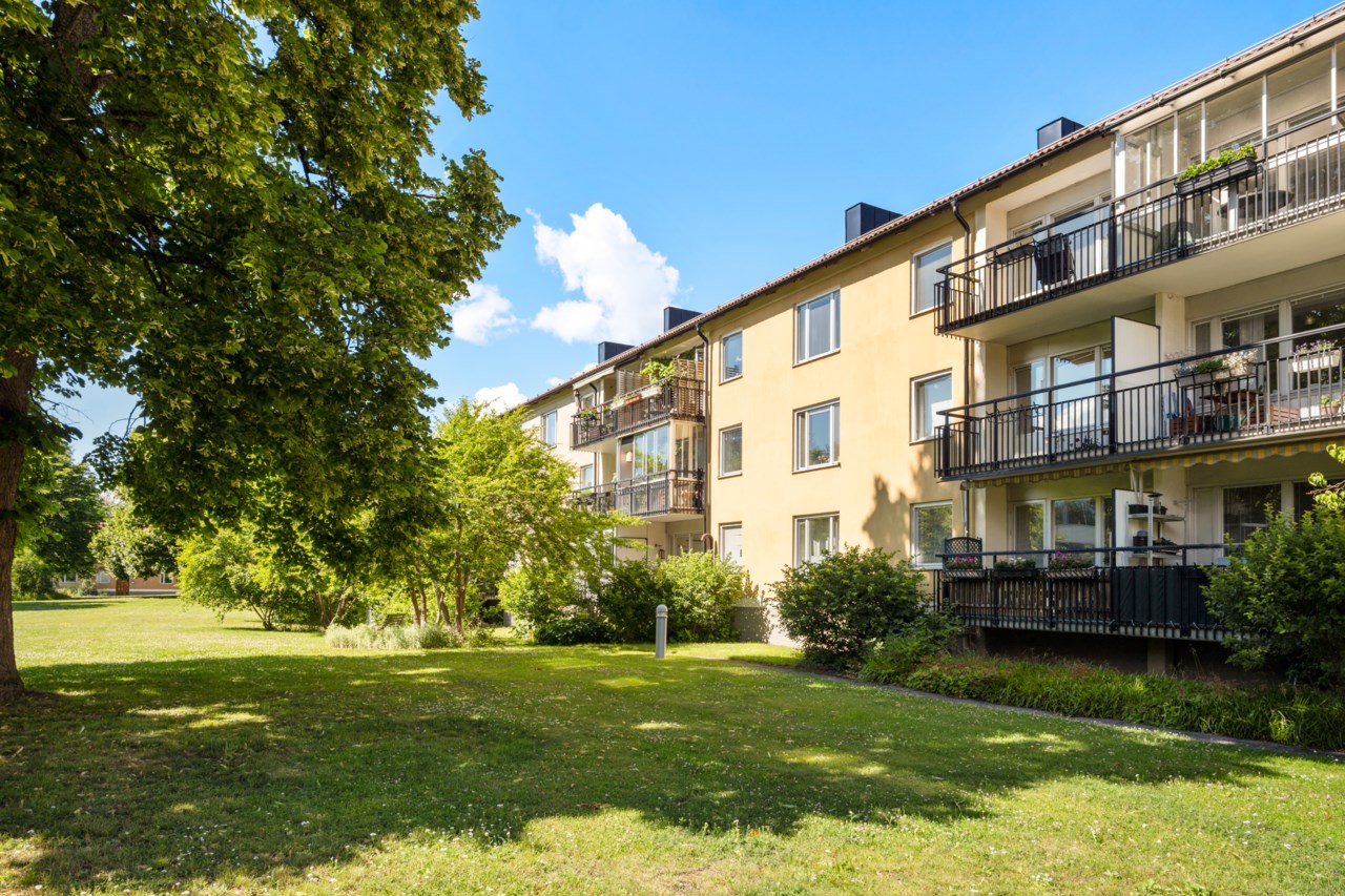Kumla allé 16