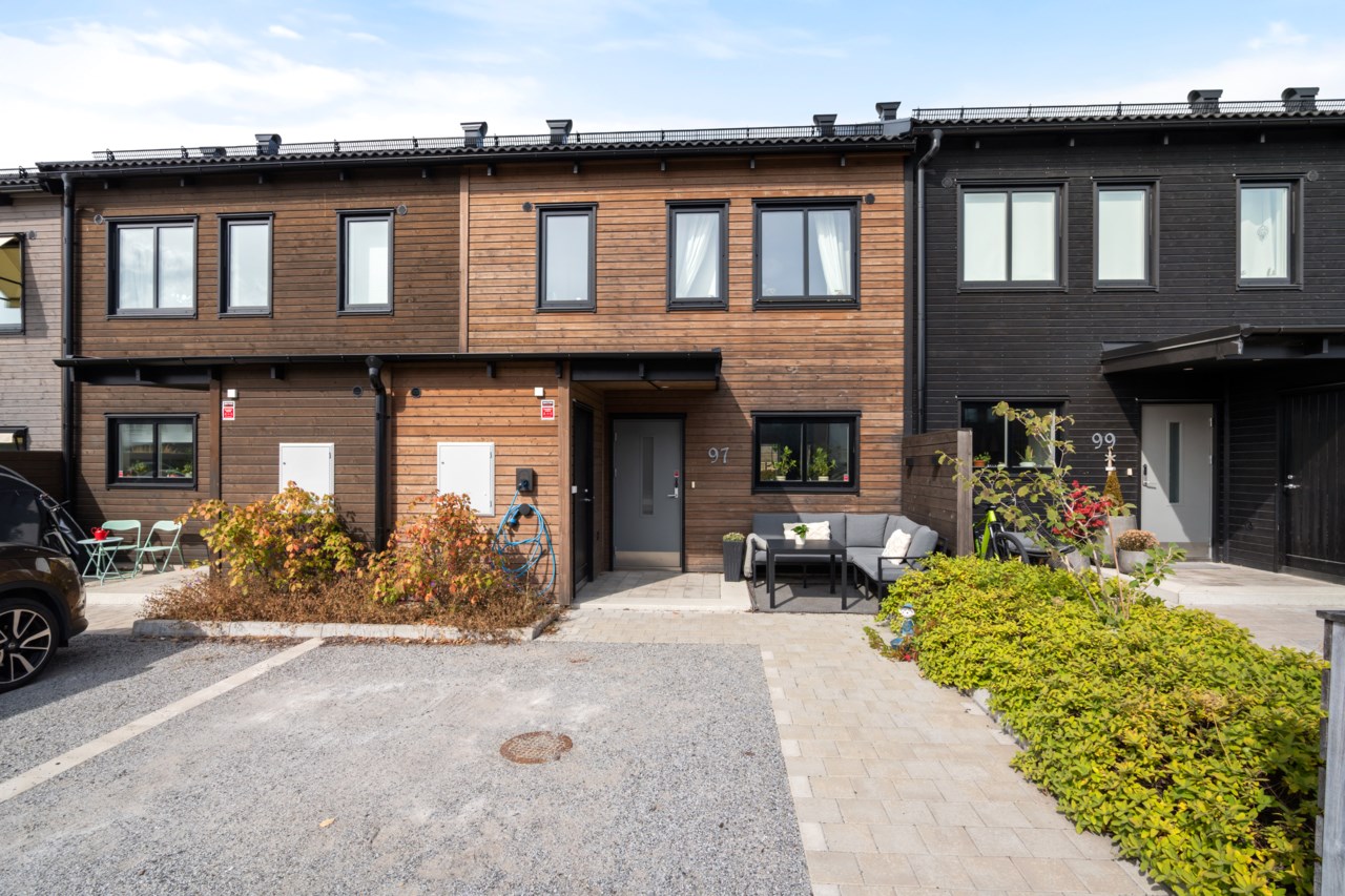 Skiffervägen 97