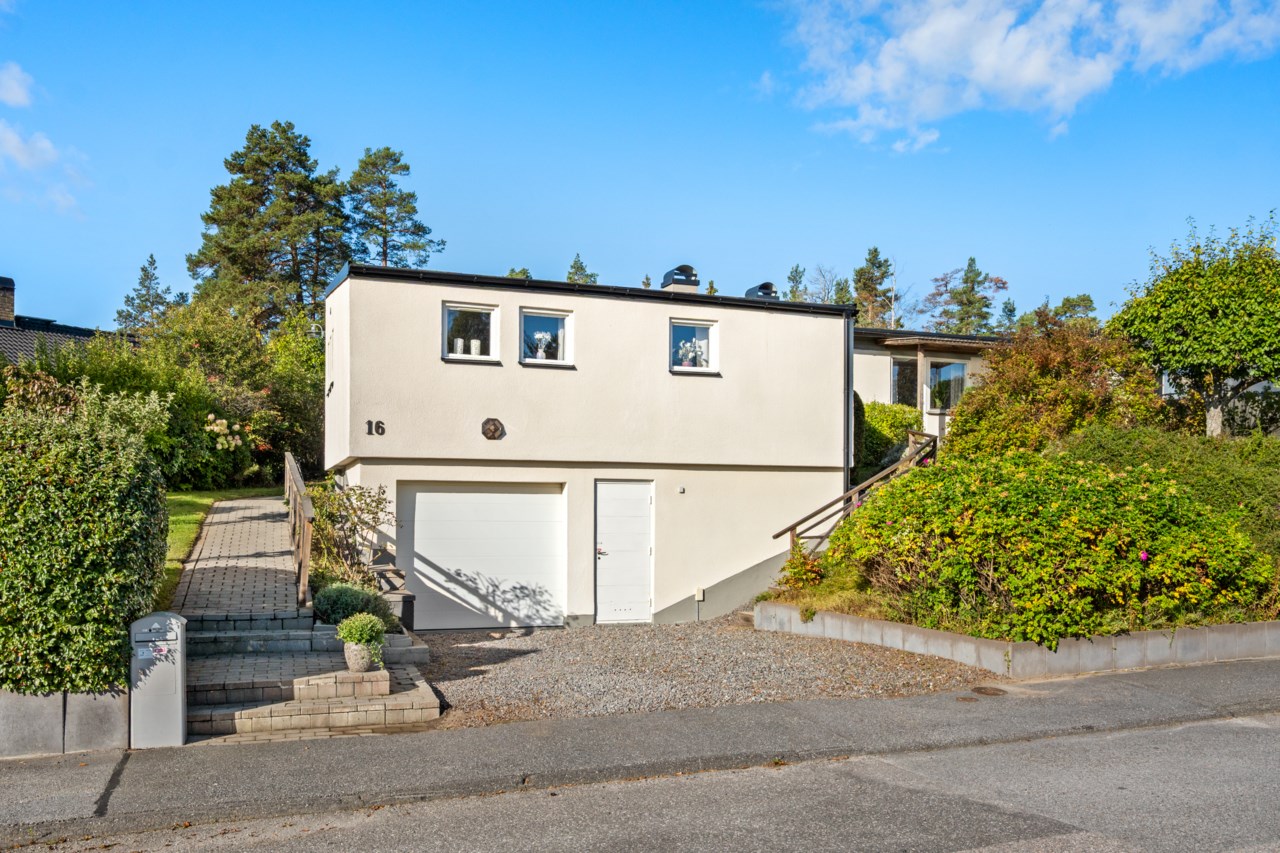 Vinbärsvägen 16