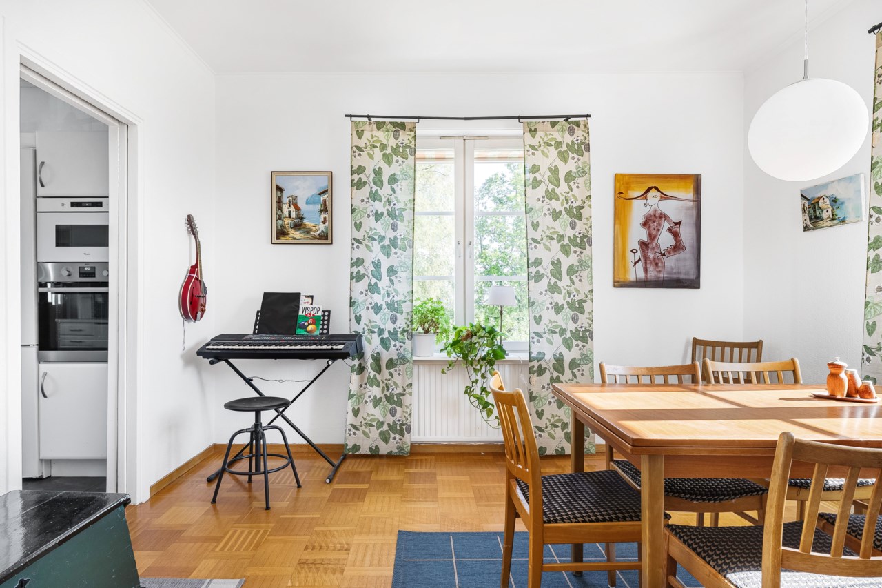 Lisatået 28