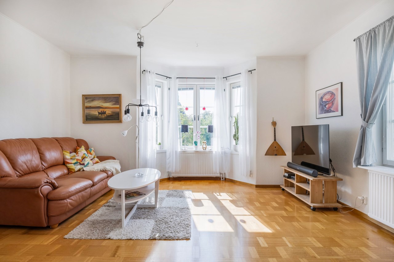 Lisatået 28