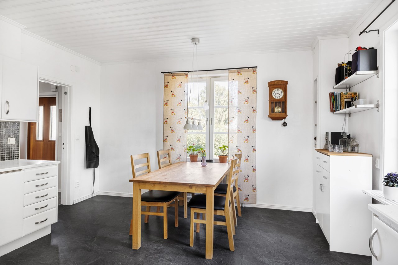Lisatået 28