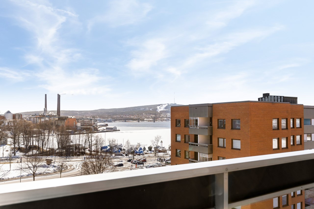 Korstavägen 9