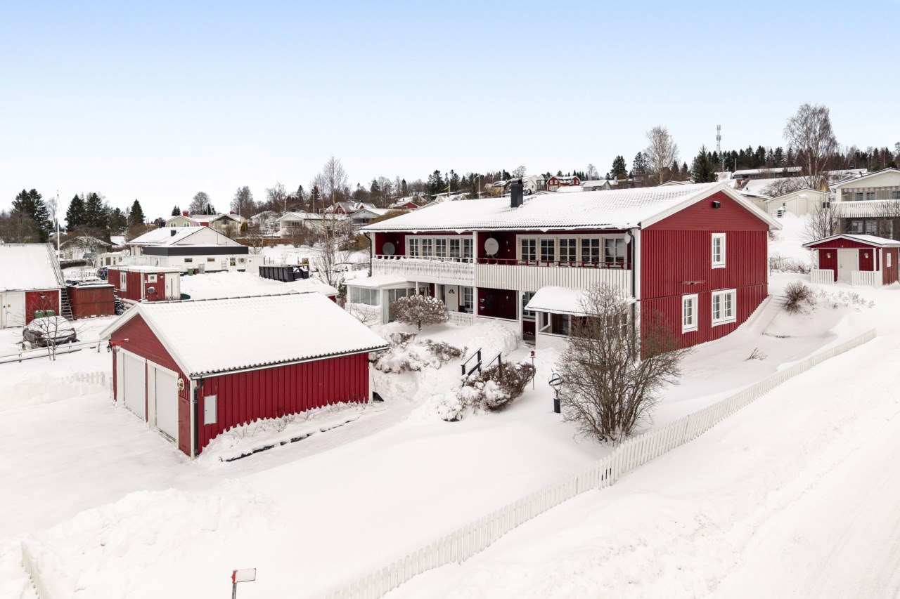 Bogserarvägen 18