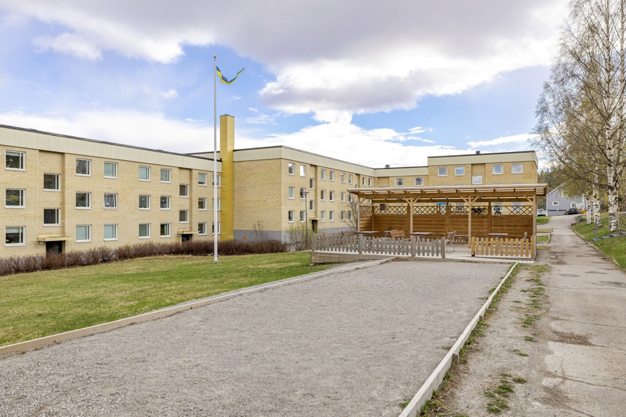 Mellangatan 30