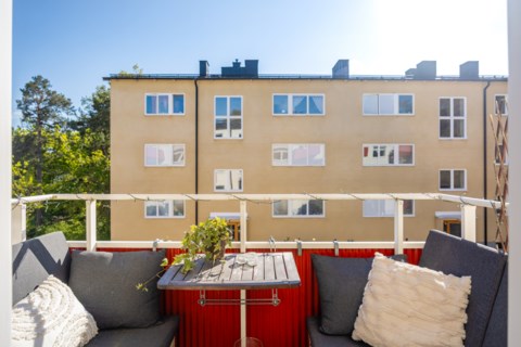 Hasselquistvägen 25
