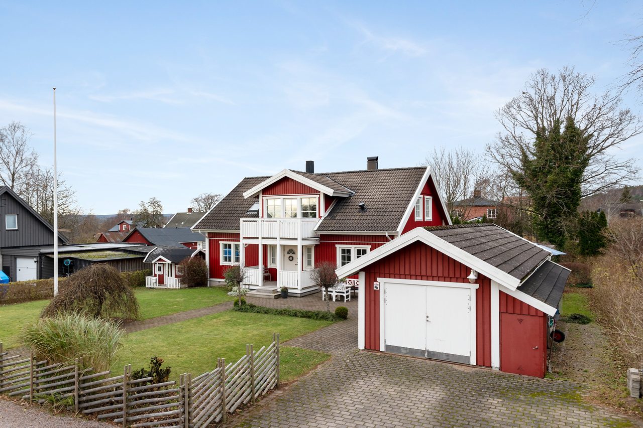 Östängsvägen 7