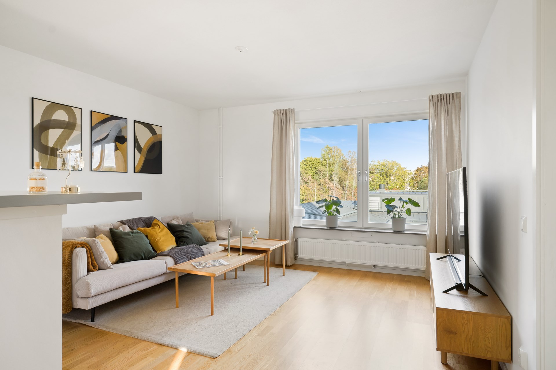 Bild 3 från Svenska Mäklarhuset