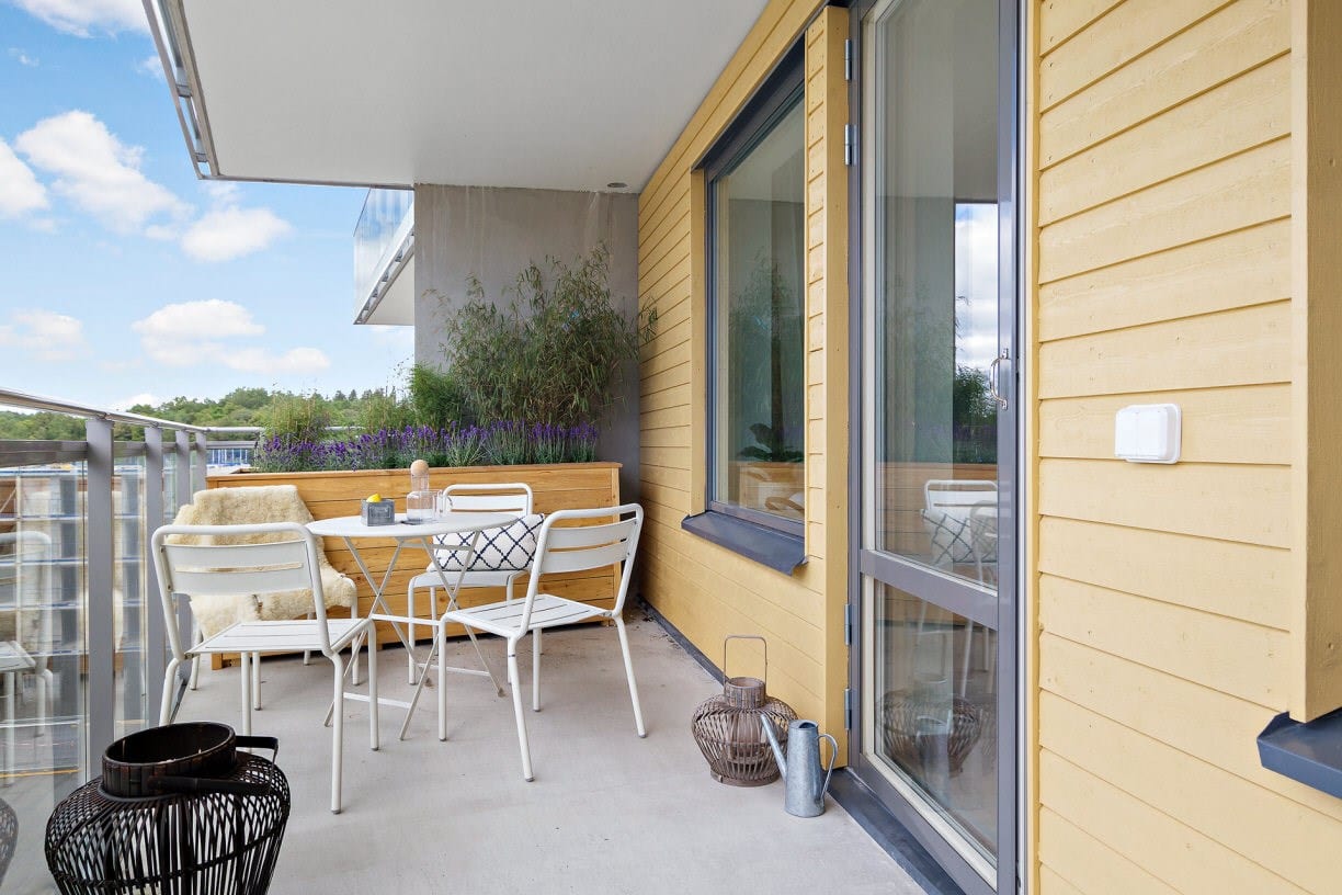 Balkong med odlingslåda