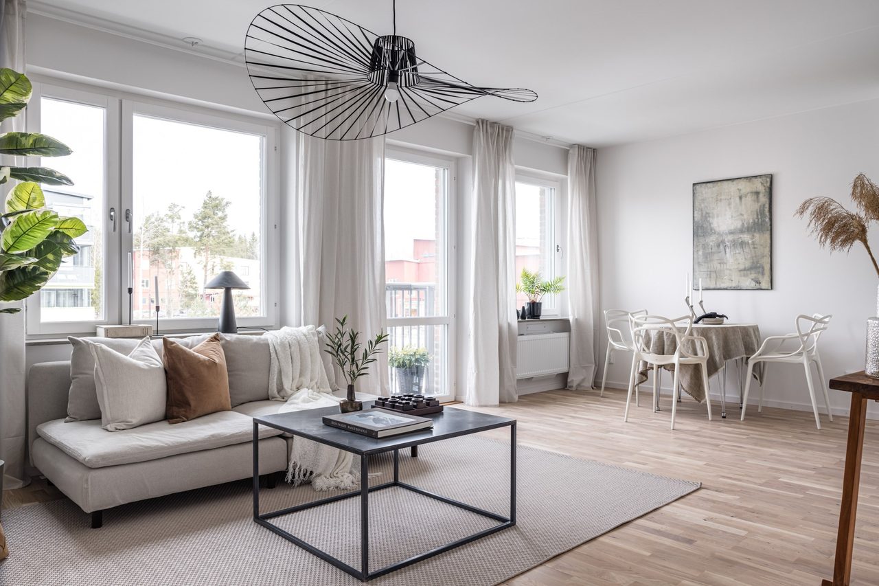 Stora fönsterpartier