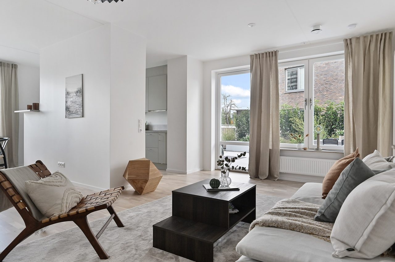 Vardagsrum med access till uteplats