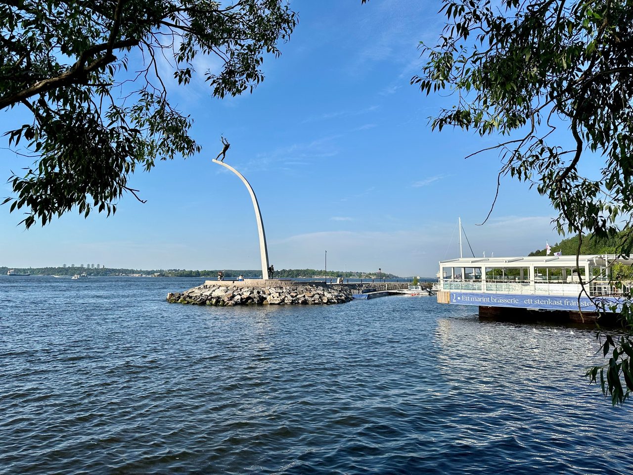 Nacka Strand med pendelbåt till Djurgården och Nybroviken