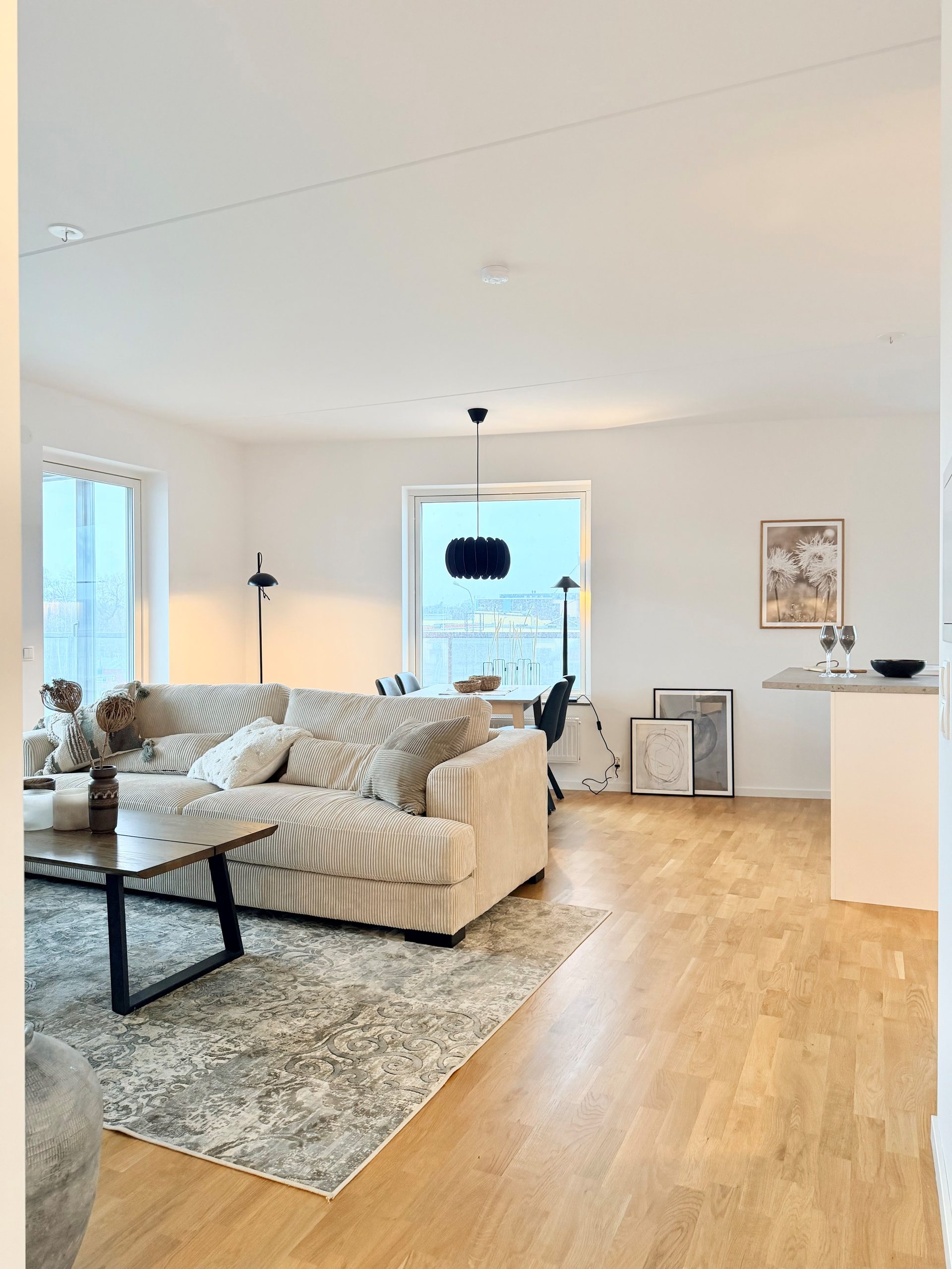 Bild 2 från Svenska Mäklarhuset