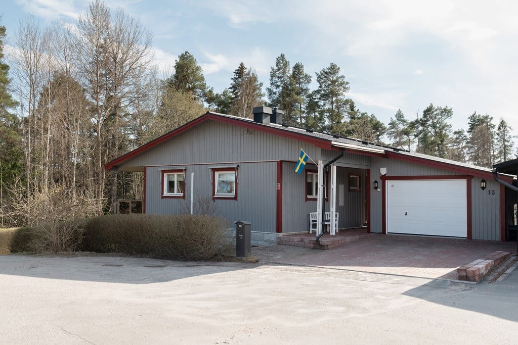 Svärmarevägen 13