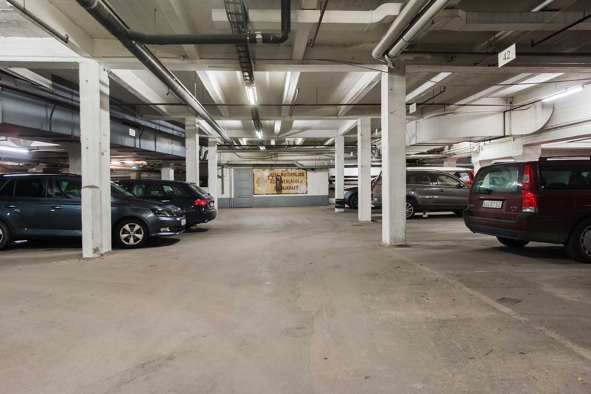 Garage i fastigheten