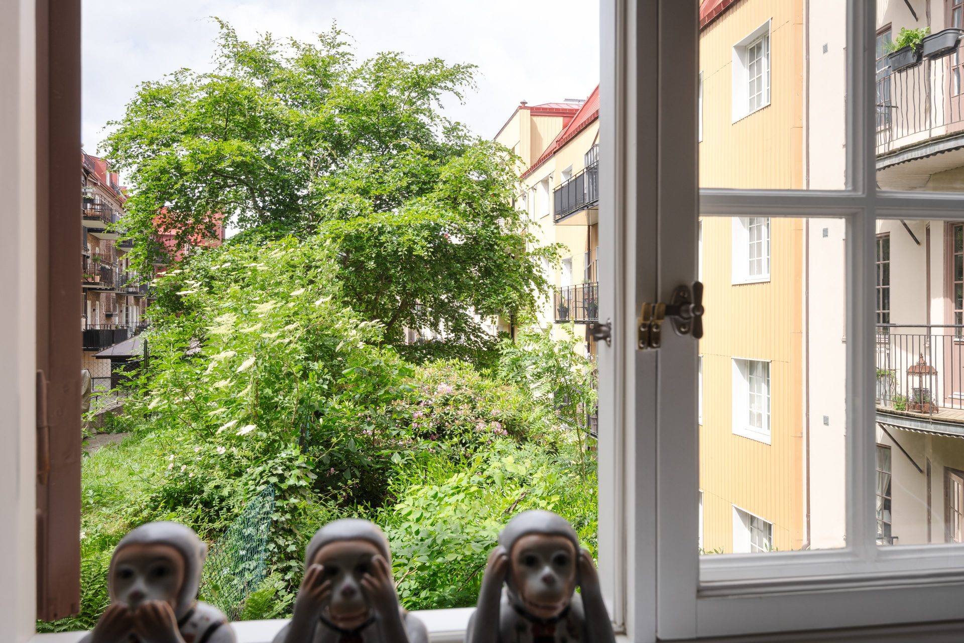Aschebergsgatan trettiotre