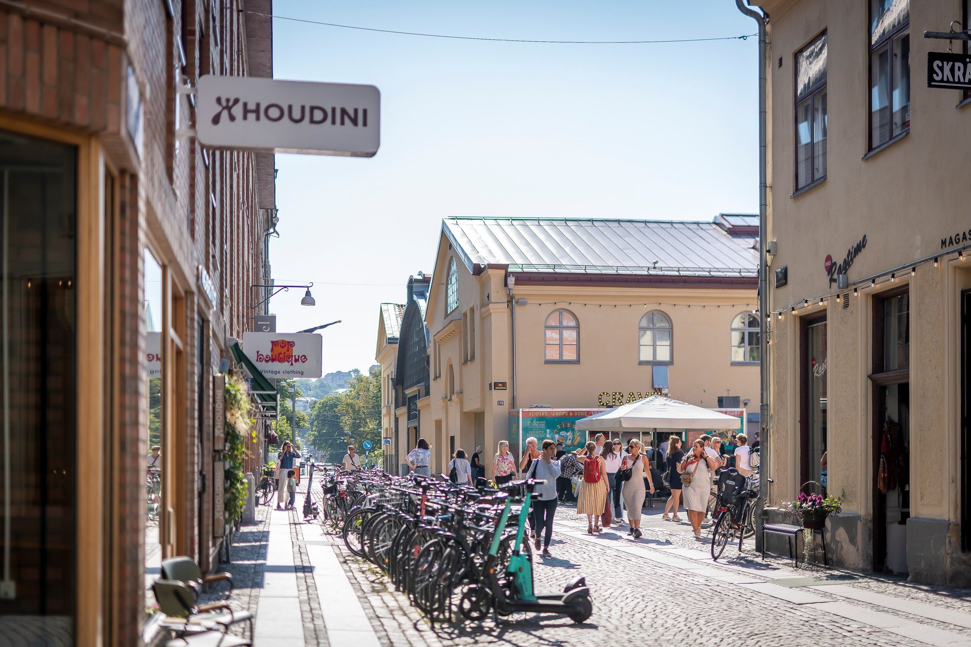 Södra Larmgatan arton