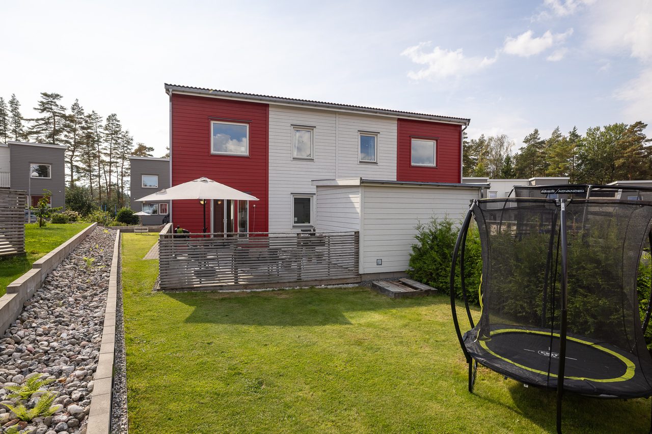 Älvornas Väg trettiotre