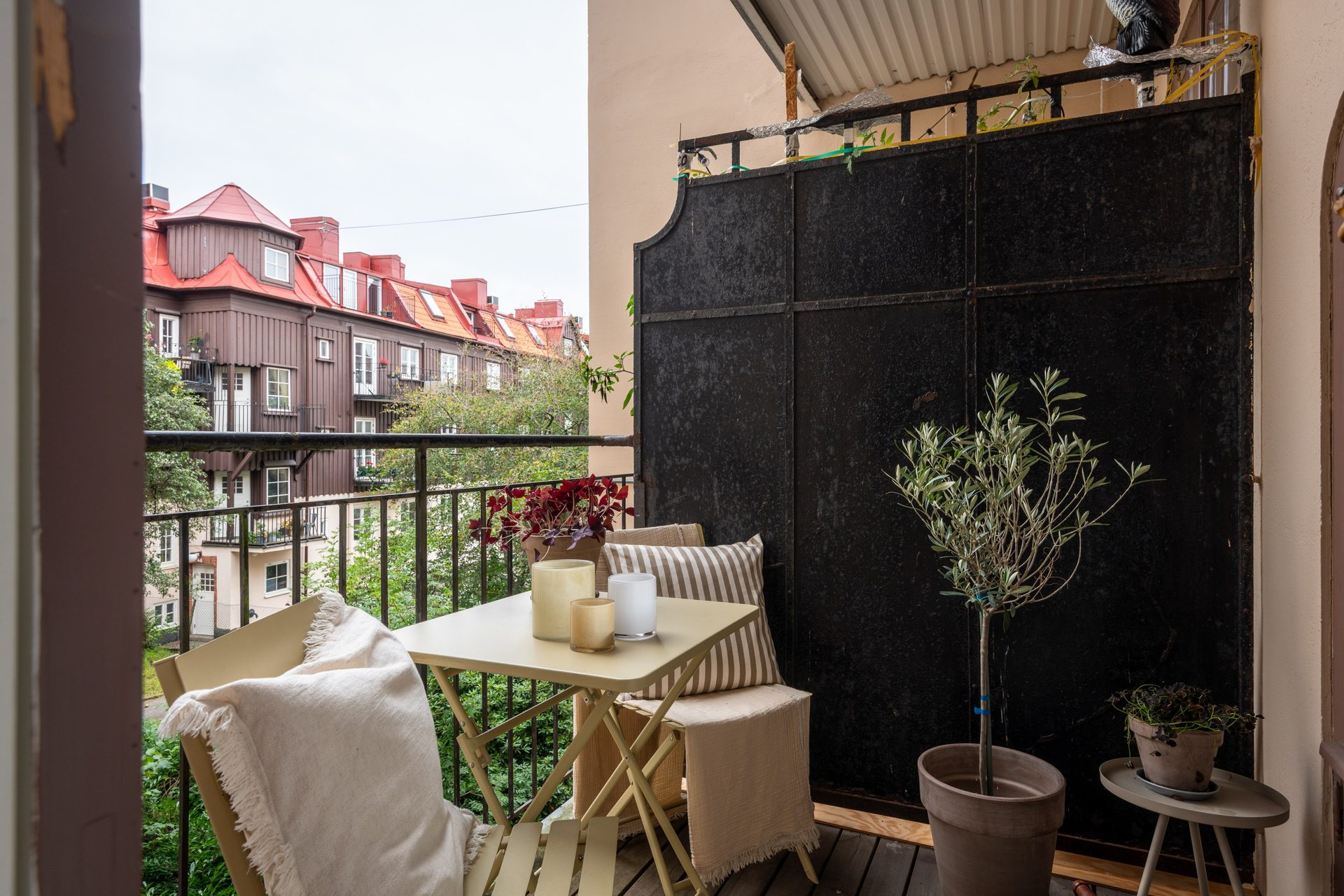 Aschebergsgatan trettiotre